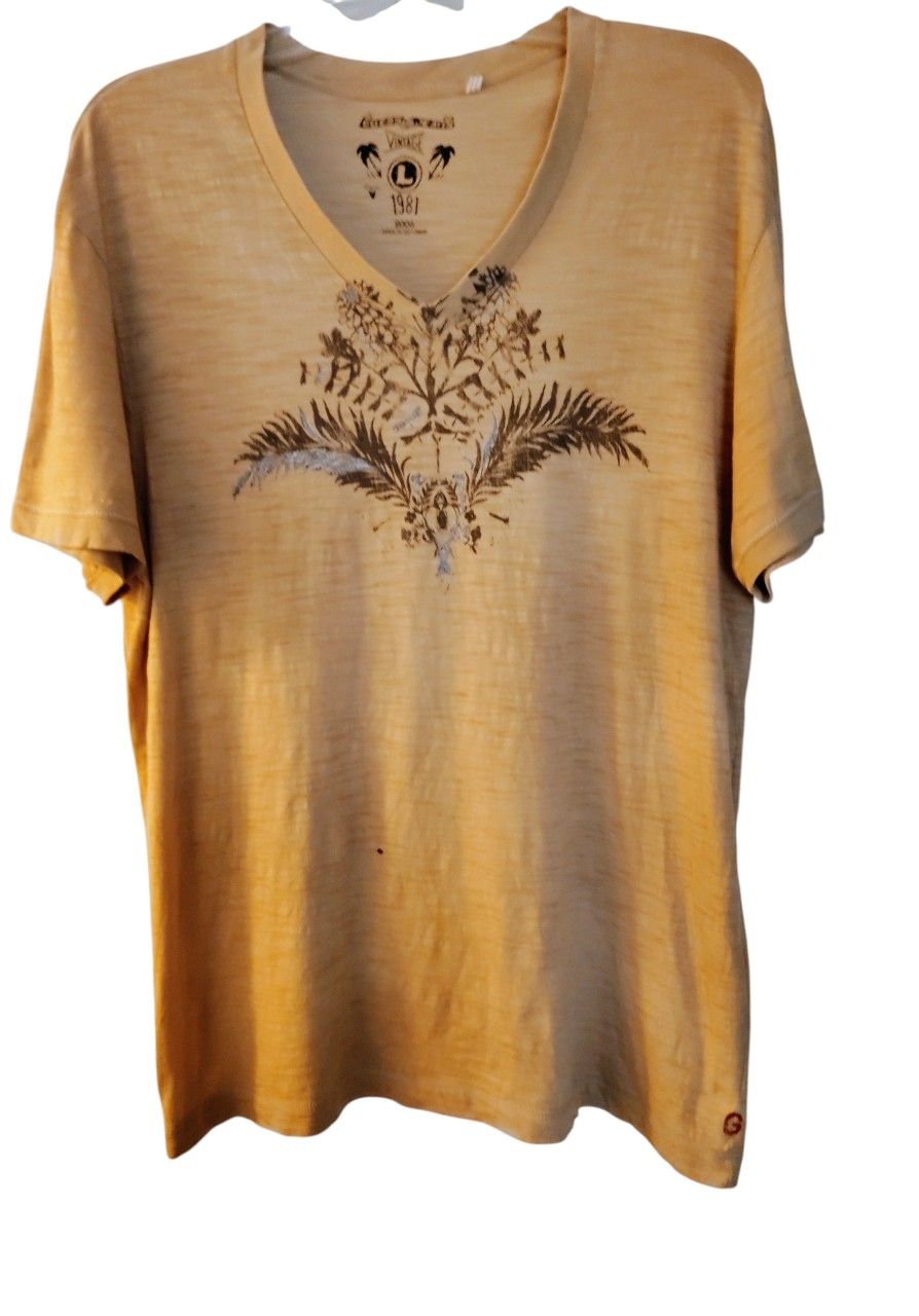 Guess Jeans Vintage 2006 Graphic T-Shirt - Men's Large