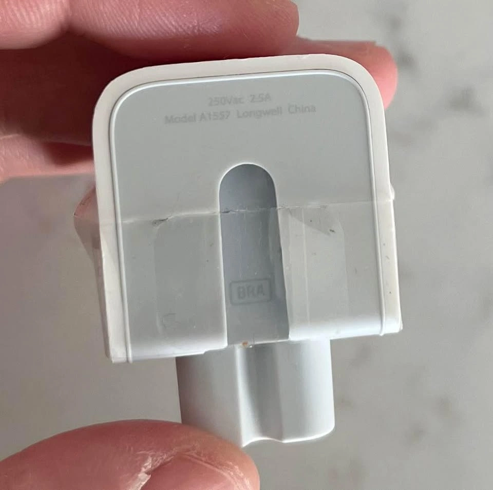 Apple World Travel Adapters - China, Australia, Brazil - photo 4