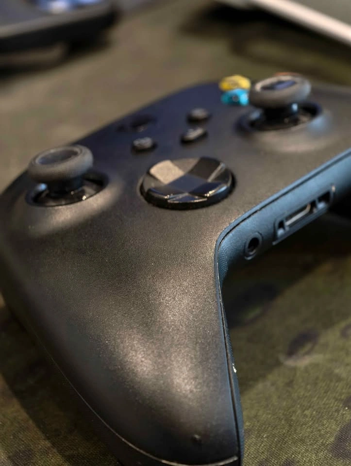 Xbox Wireless Controller - photo 3