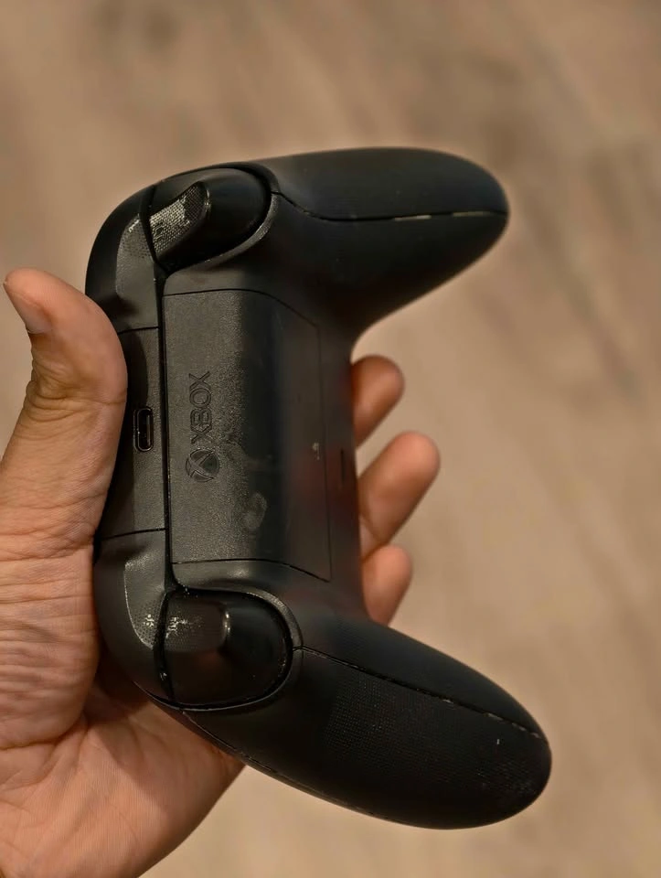 Xbox Wireless Controller - photo 5