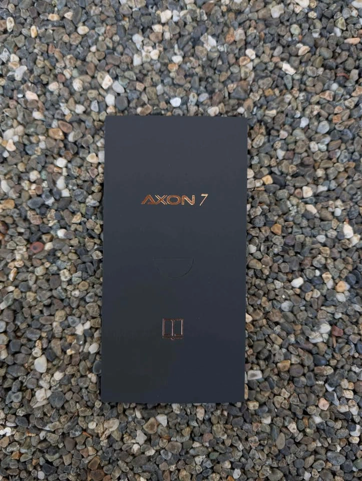 ZTE Axon 7 - Audiophile Quality + Box & Accessories - photo 3