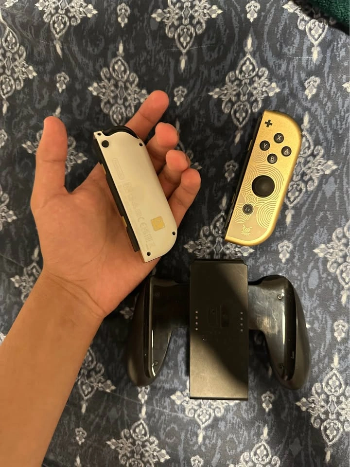 Zelda Joy Cons Nintendo Switch - photo 3