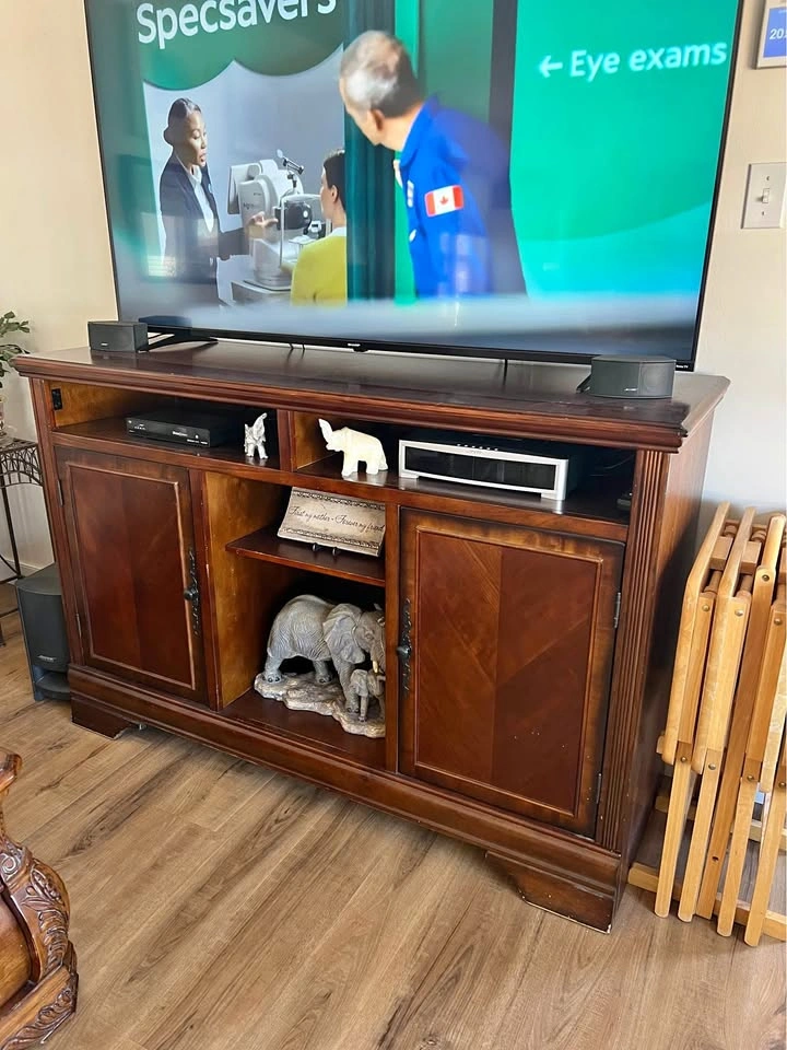 TV Stand - Solid and Heavy