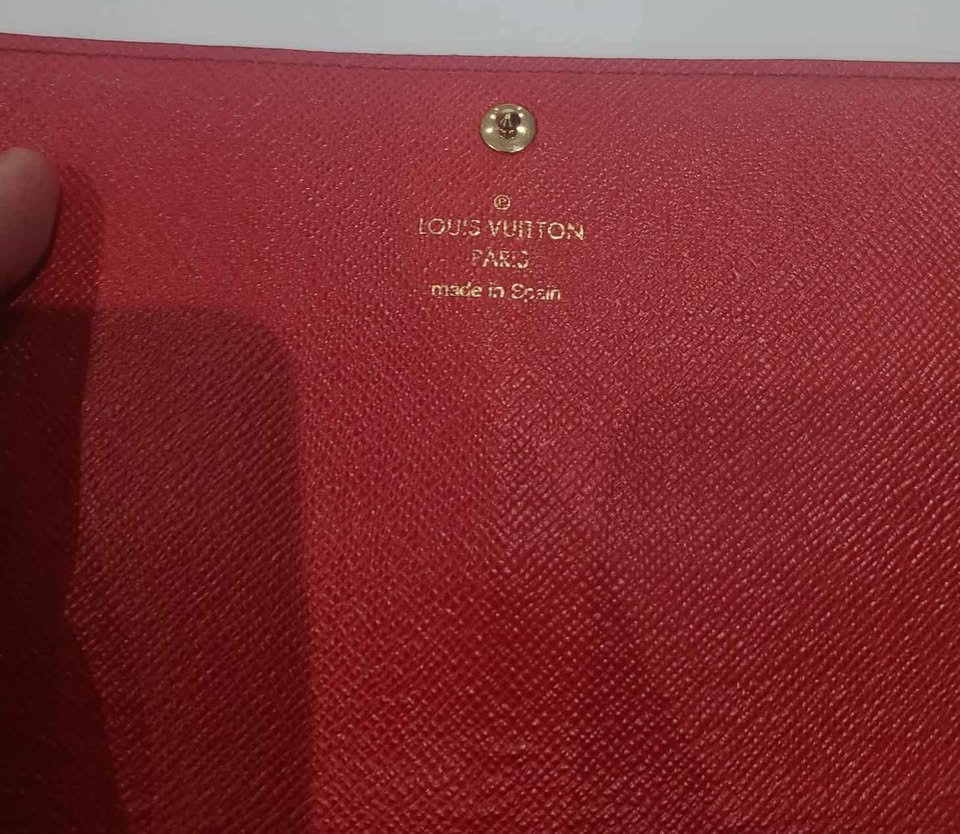 Louis Vuitton Sarah Monogram Vivienne Holiday Wallet - photo 4
