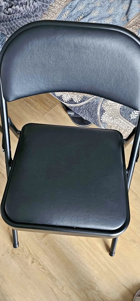 Black chairs 3 Qty 40$