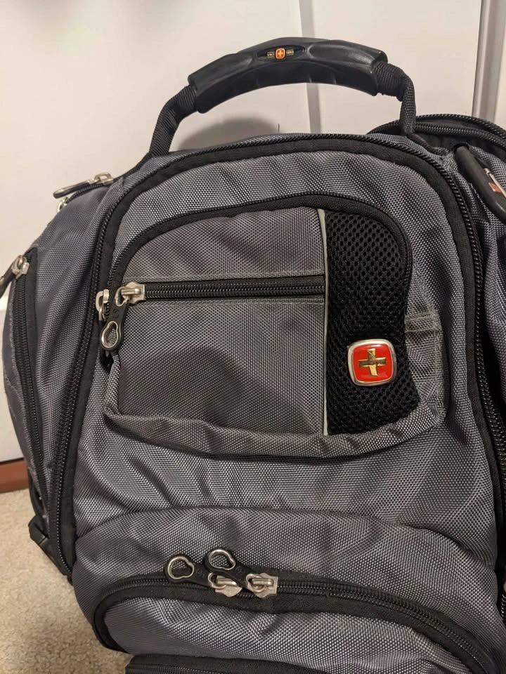 Swiss Bag with many compartments - photo 4