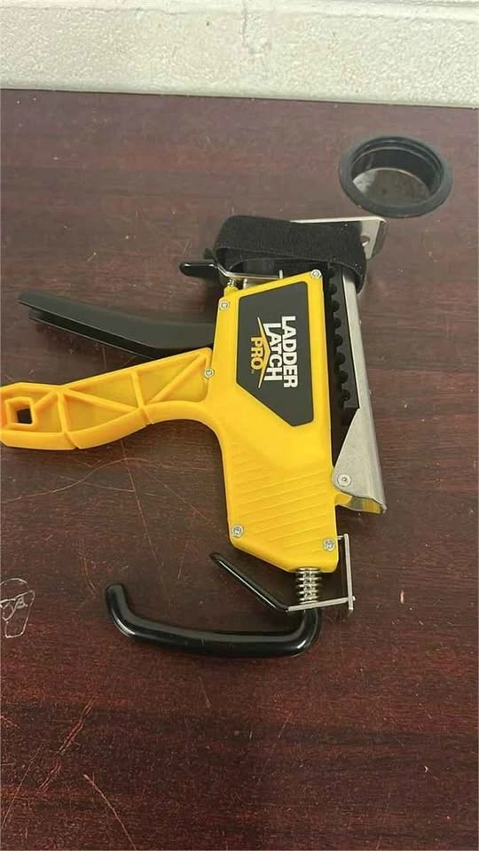 Ladder Latch Pro - Lightweight Ladder Safety Device - photo 2