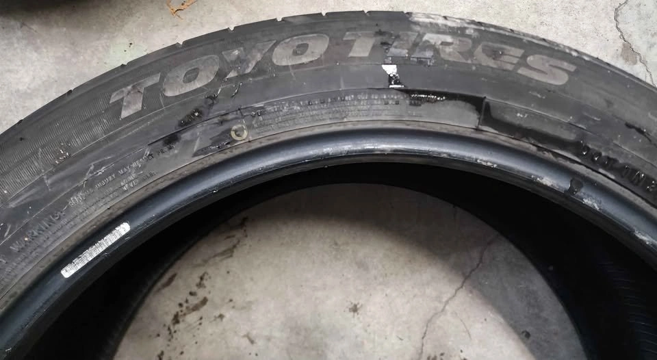 275/45/21 Toyo Tires - Set of 2 - photo 2