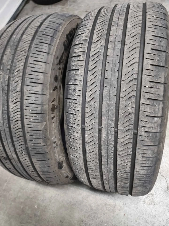 275/45/21 Toyo Tires - Set of 2 - photo 3