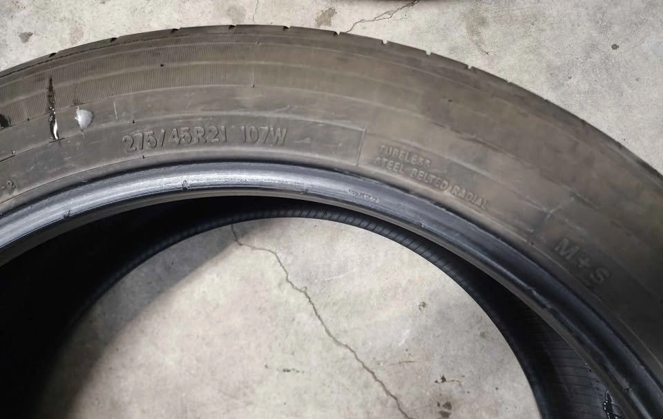 275/45/21 Toyo Tires - Set of 2 - photo 4