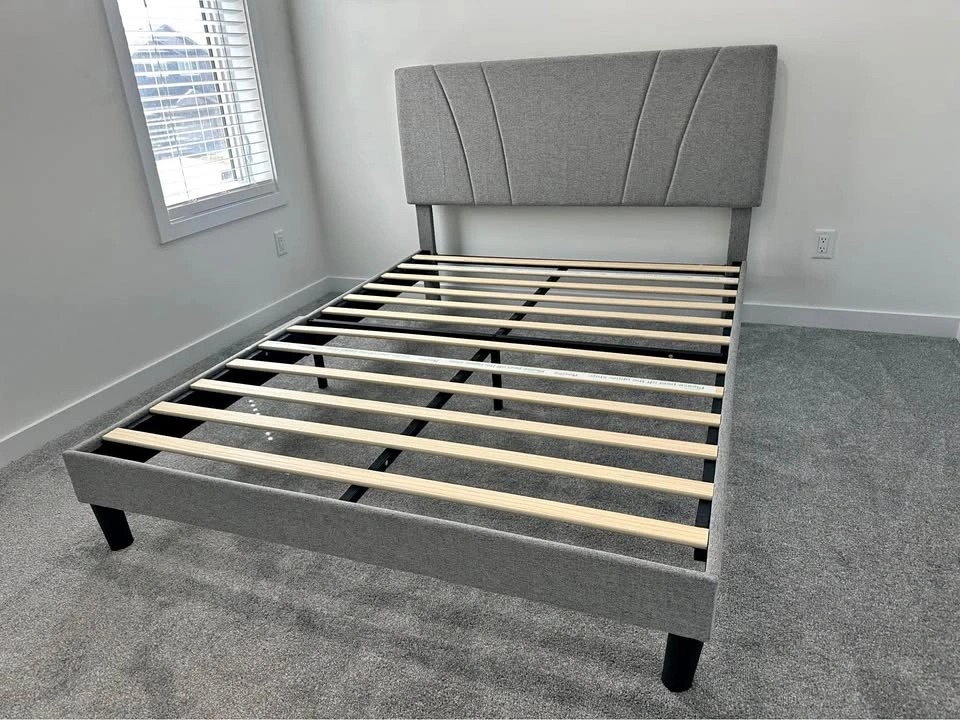 Warehouse Sale ‼️‼️‼️ Queen Size Bed Frame
