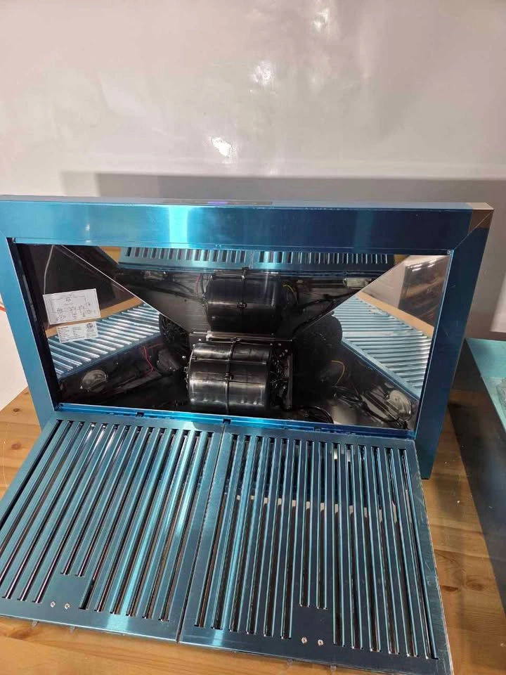Range Hood 30 Inch, 450 CFM, Stainless Steel Wall Mount New - photo 3