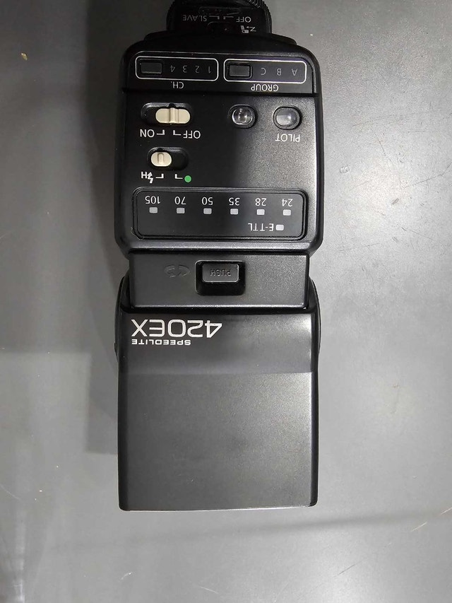Canon Speedlite 420EX Flash - photo 2