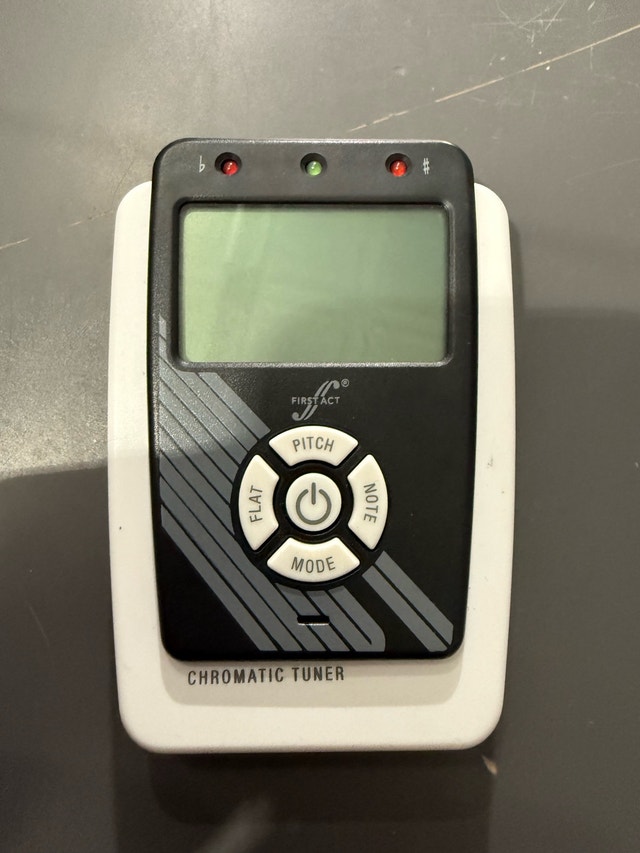First Act Chromatic Guitar and Bass Tuner
