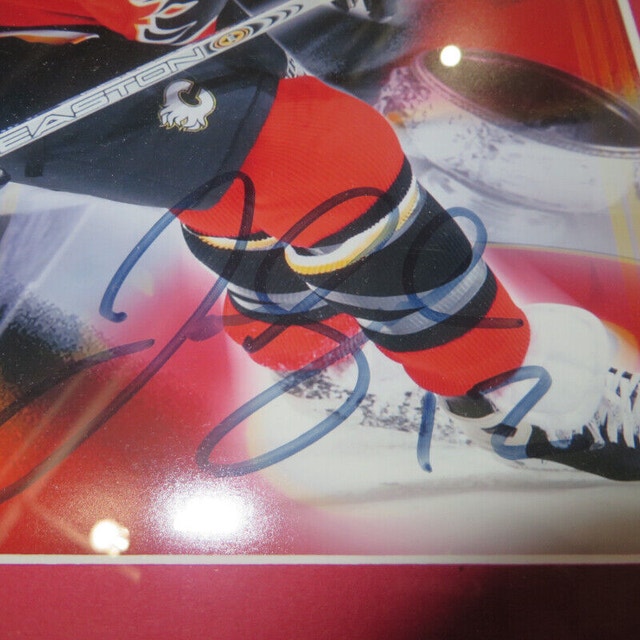 Jarome Iginla Calgary Flames Signed 17X21 Frame - photo 4