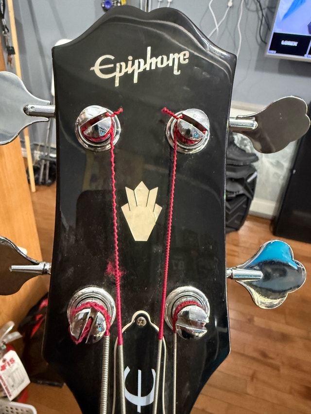 Epiphone SG Bass Guitar - photo 2