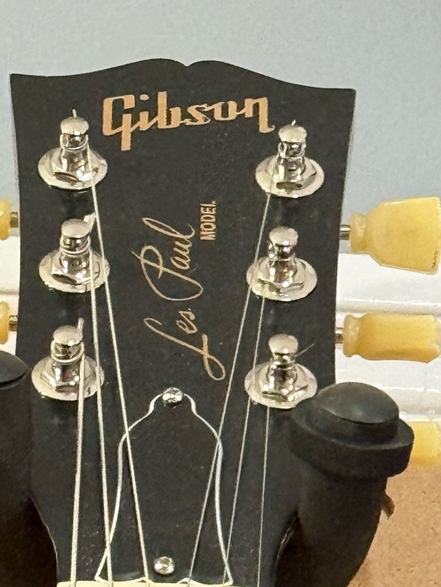 Gibson Les Paul Tribute Satin Tobacco Sunburst 2021 - photo 2