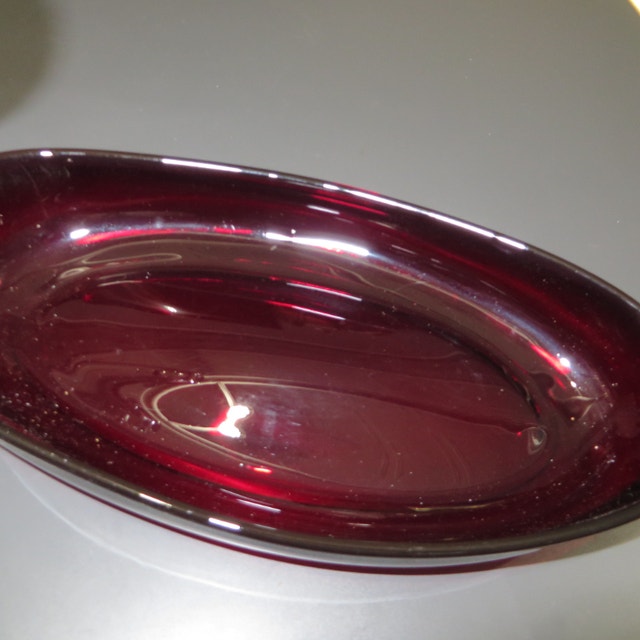 Two Vintage Viking Glass Scalloped Swans - photo 4
