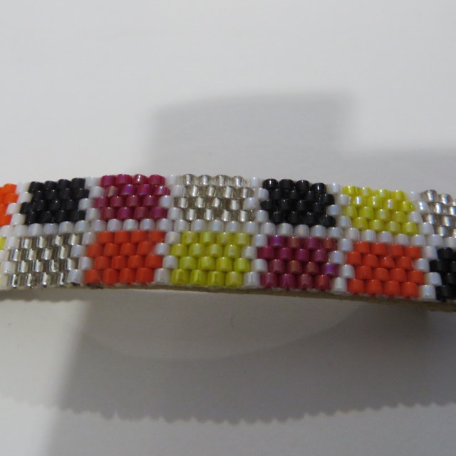 NATIVE BEADED EARRINGS AND HAIR CLIP - photo 2