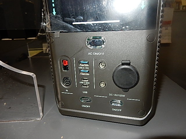 MERAX SKA1500T 1500W Power Station Outdoor AC/DC Power Inverter - photo 2