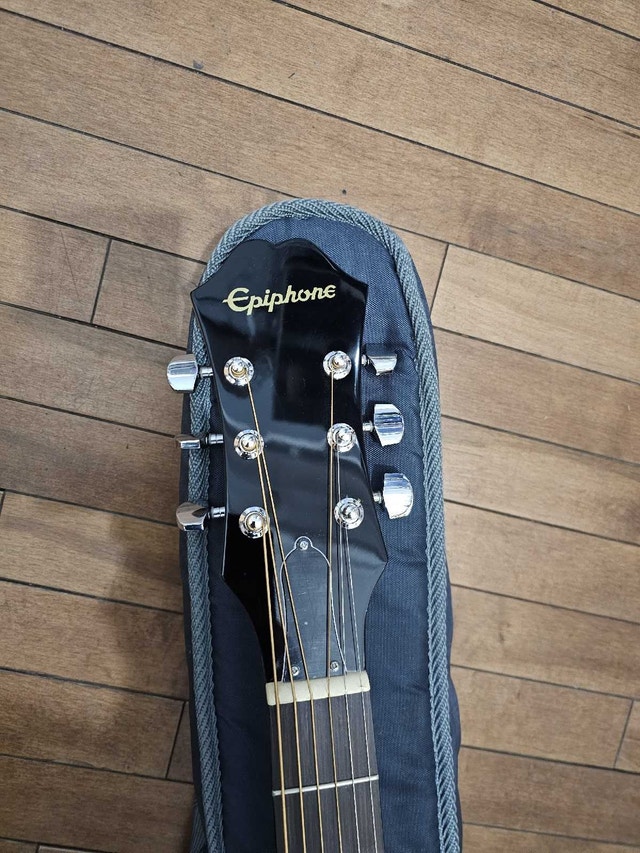 Epiphone FT-100VS Acoustic Guitar w/ Soft Case - photo 2