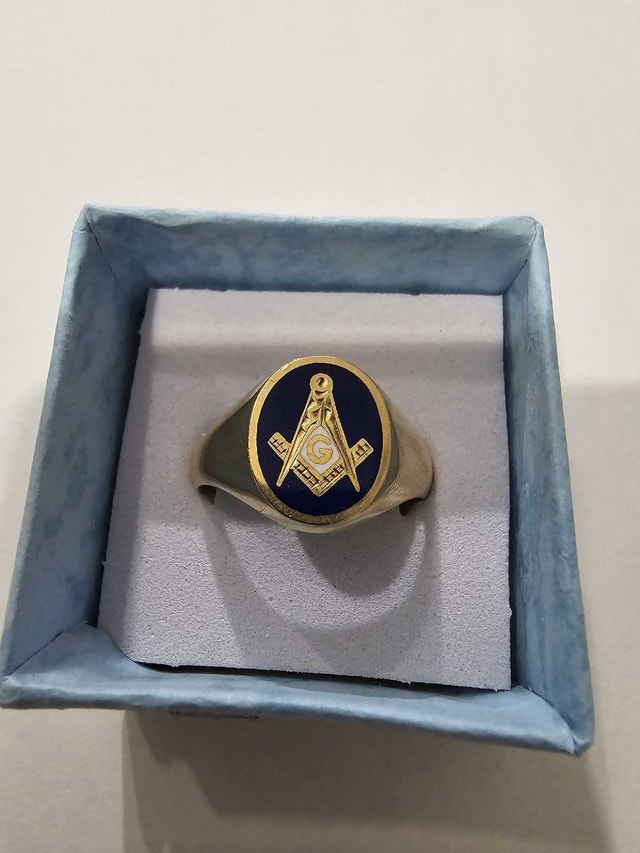 10k Gold Masonic Ring Size 9.5 - Firm Price