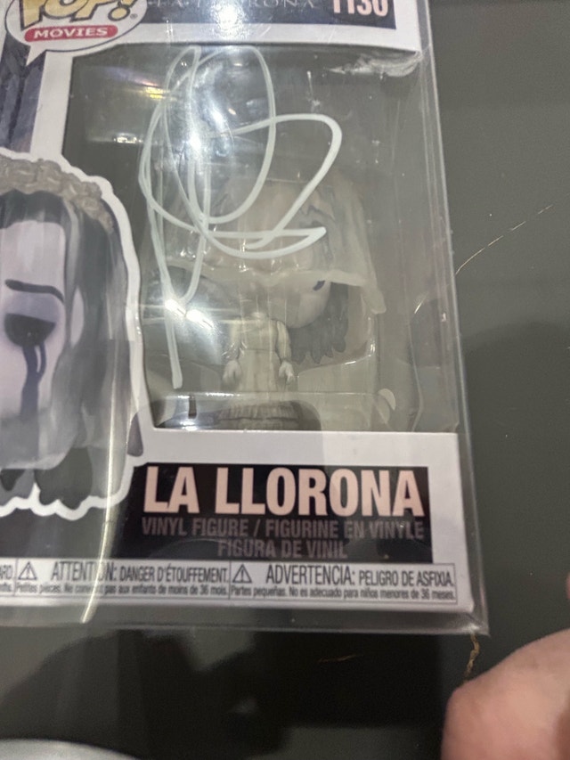 Funko Pop La Llorona Signed - photo 2