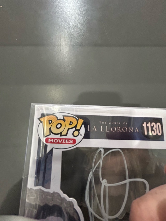 Funko Pop La Llorona Signed - photo 3