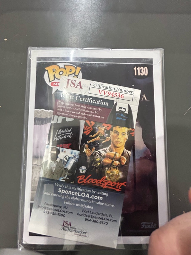 Funko Pop La Llorona Signed - photo 5