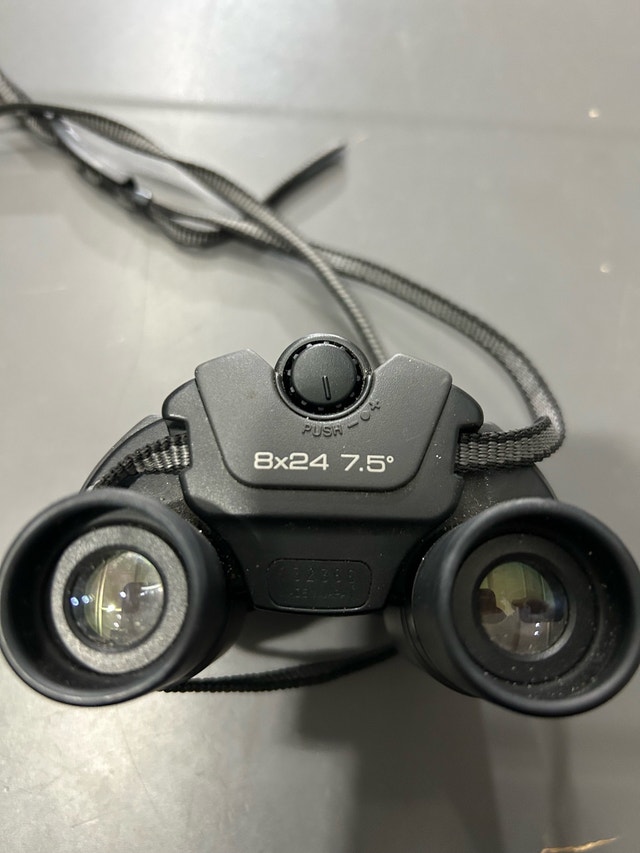 Pentax Binoculars - Firm Price - photo 2