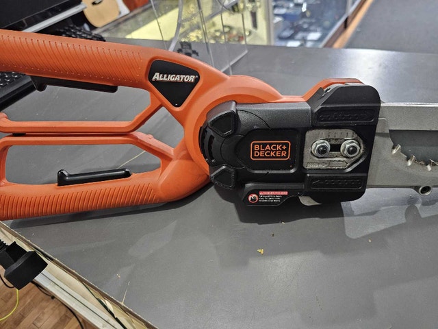 Black+Decker Alligator Lopper