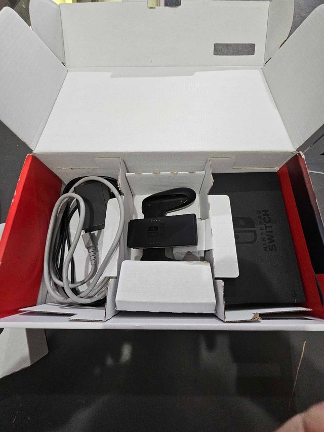 Nintendo Switch Console Gray Joy-Cons - photo 3