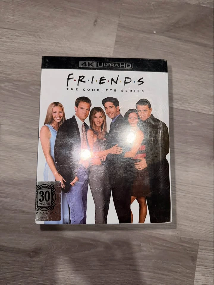 Friends: The Complete Series (4K UltraHD) - photo 2