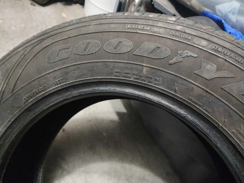 1 NO. 225/65/17 Goodyear M+S Tire - photo 2