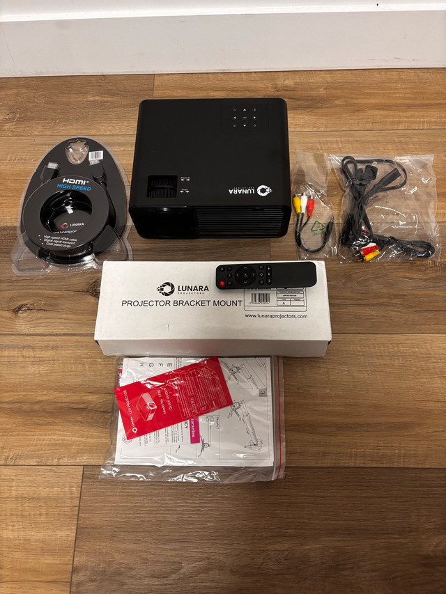 8K Lunara LR30 Projector w/ Mount - New