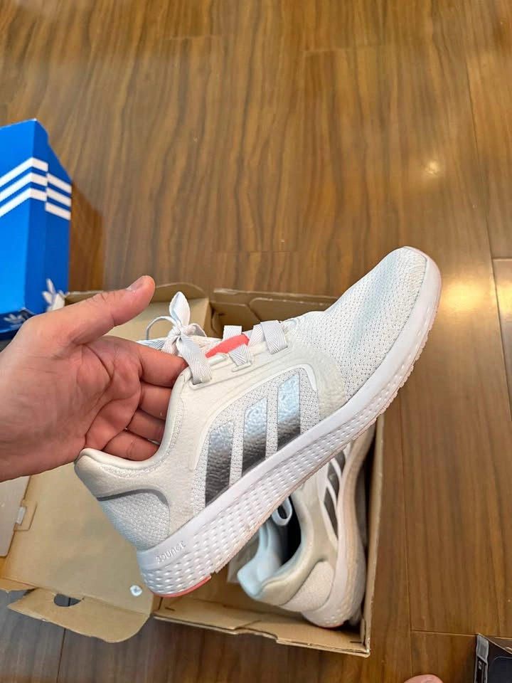 Adidas EDGE Lux 5