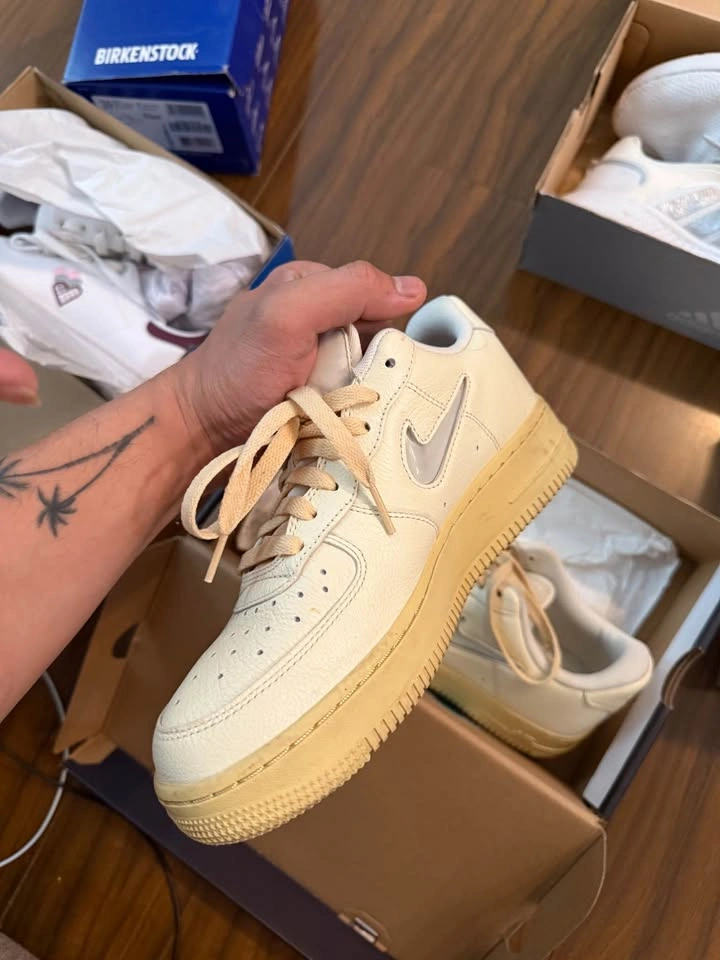 Nike WMNS AIR FORCE 1 ‘07 LX - photo 3