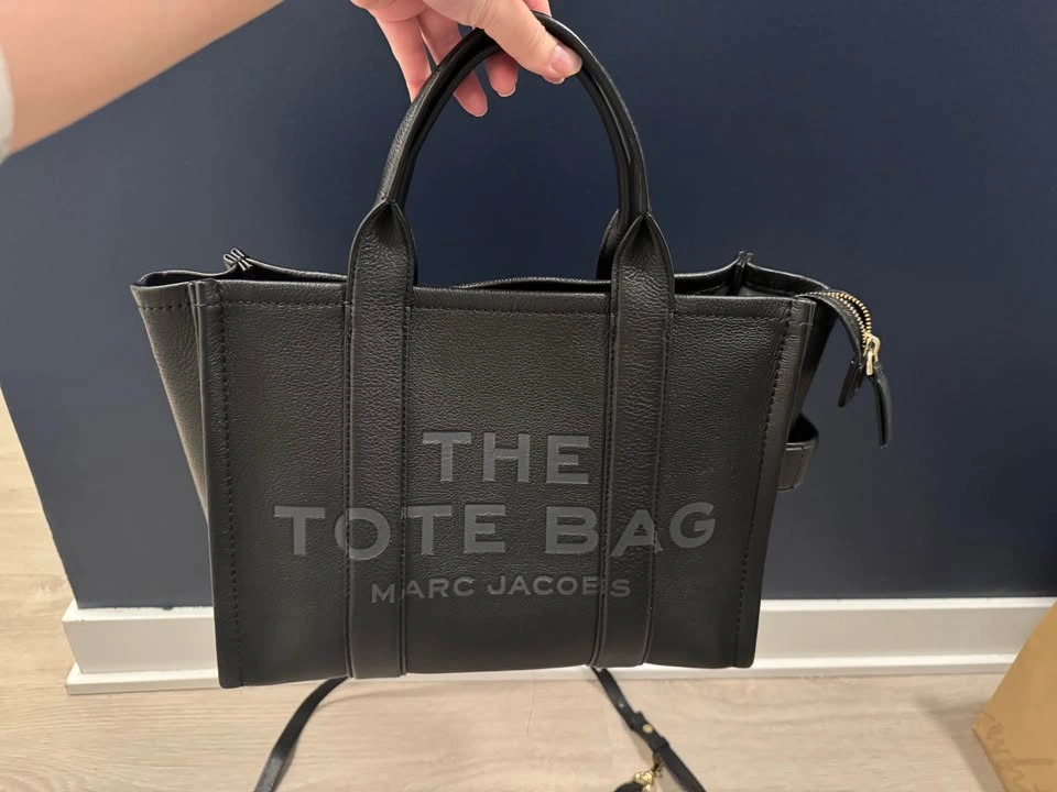 Marc Jacobs Black Leather The Tote Bag - photo 3