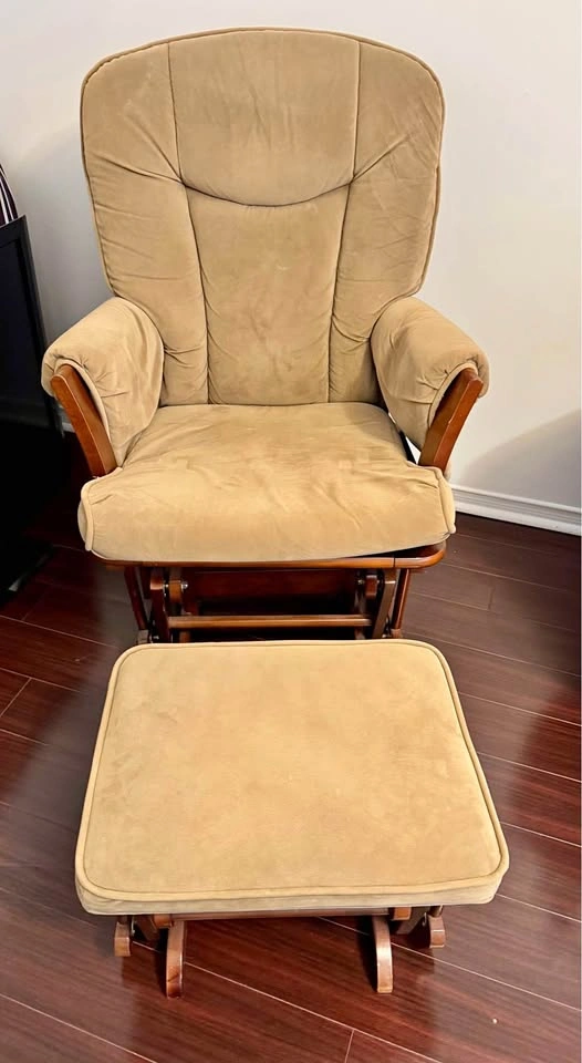 Glider Rocking Chair with Ottoman