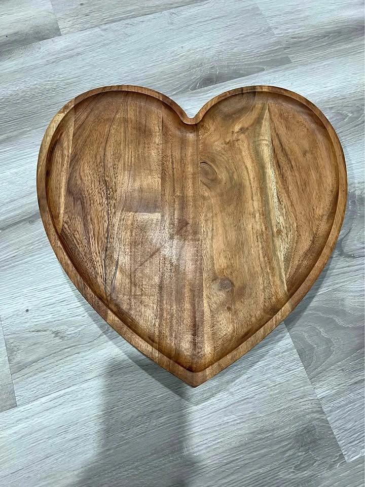 Rotating heart tray