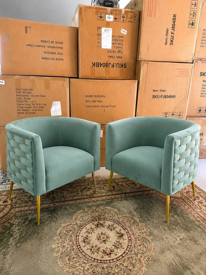 New Pair of Luxury Velvet Accent Chairs - photo 3