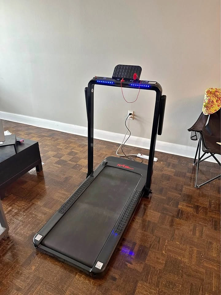 Treadmill / Walking Pad - 300lbs Max - HRV App - Quiet