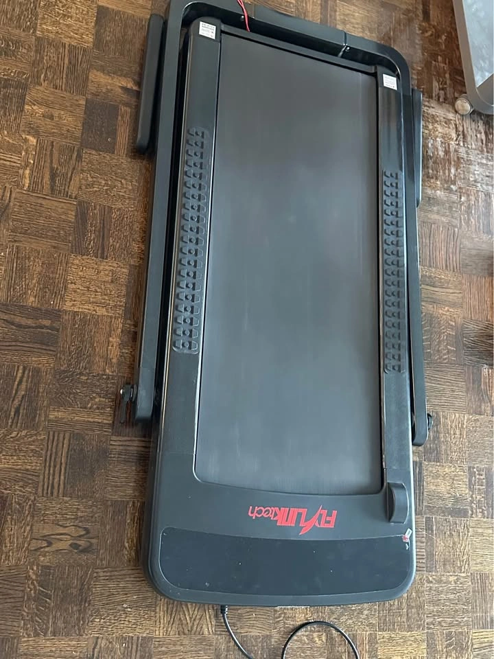 Treadmill / Walking Pad - 300lbs Max - HRV App - Quiet - photo 3