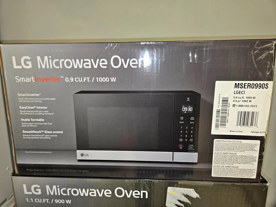 NEW LG 0.9 Cu. Ft. Smart Inverter Microwave - $99 CASH