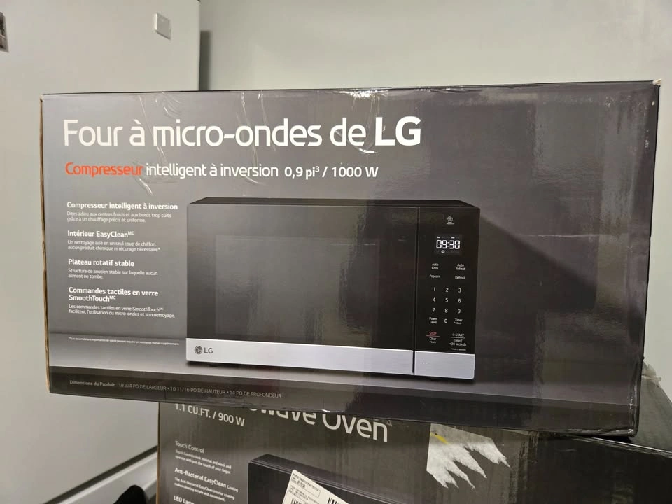 NEW LG 0.9 Cu. Ft. Smart Inverter Microwave - $99 CASH - photo 2
