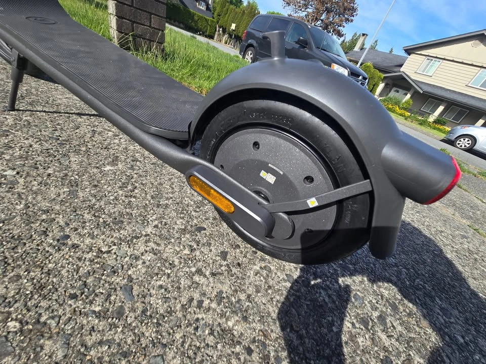 BRAND NEW German Electric Scooter - ODYS Phi X30 | 600W Peak | 3 - photo 5