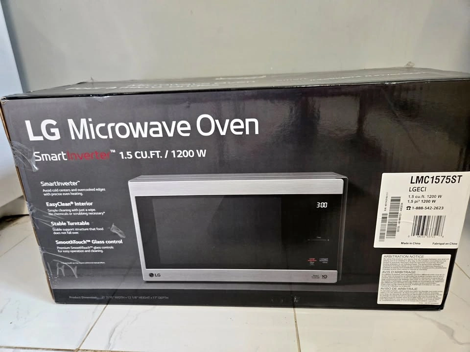 LG 1.5 cu.ft. 1200W Smart Microwave - Brand New Open Box - $135