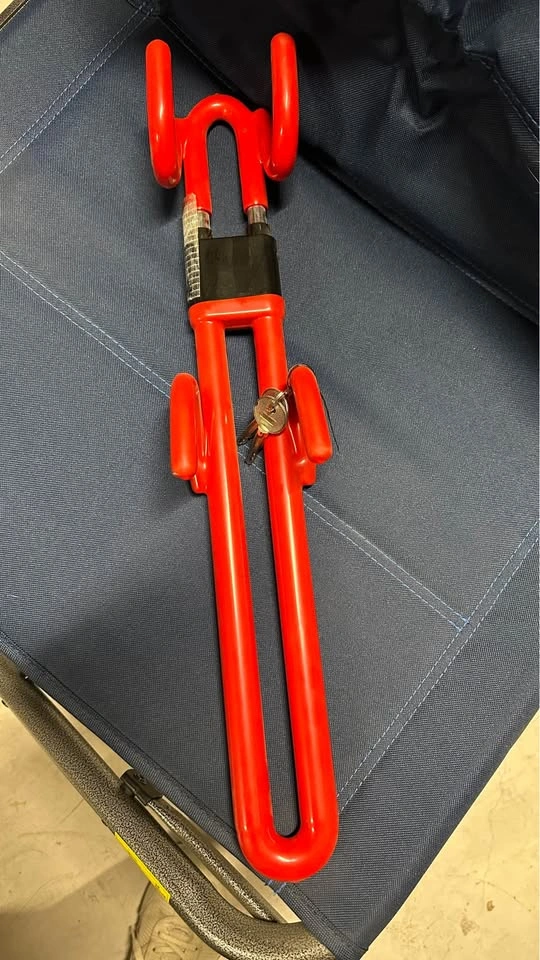 Steering Wheel Lock - photo 2