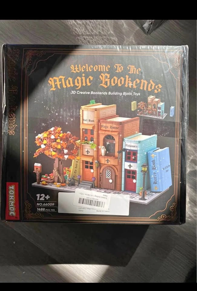 Bookends Magic House Building Kit