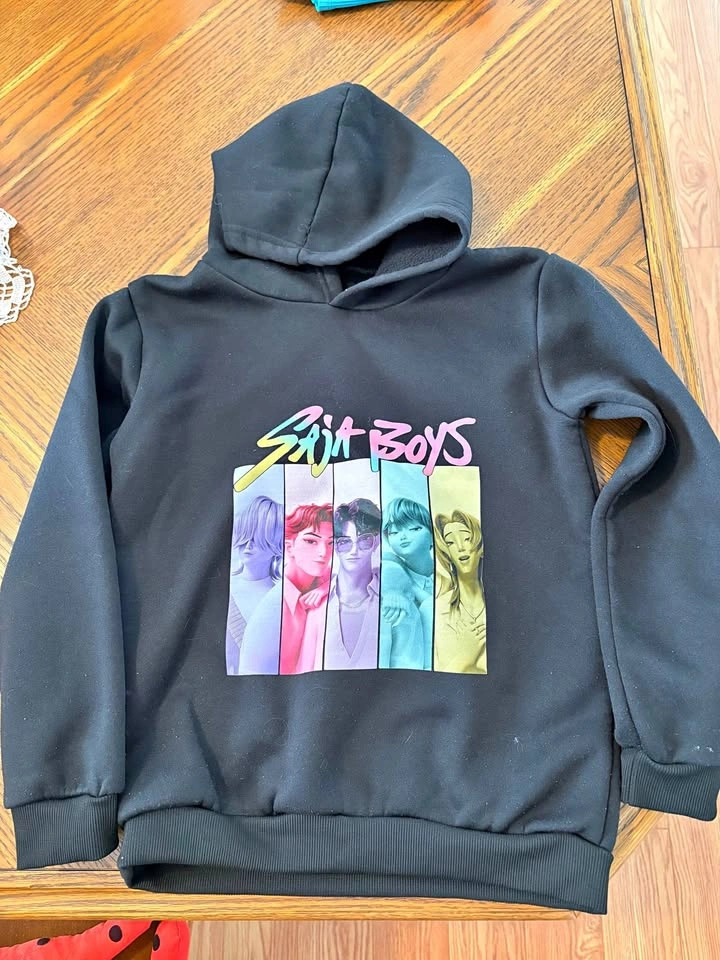 Girls Medium Black Saja Boys Hoodie